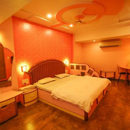 Hotel Ashiana Jāmnagar 外观 照片